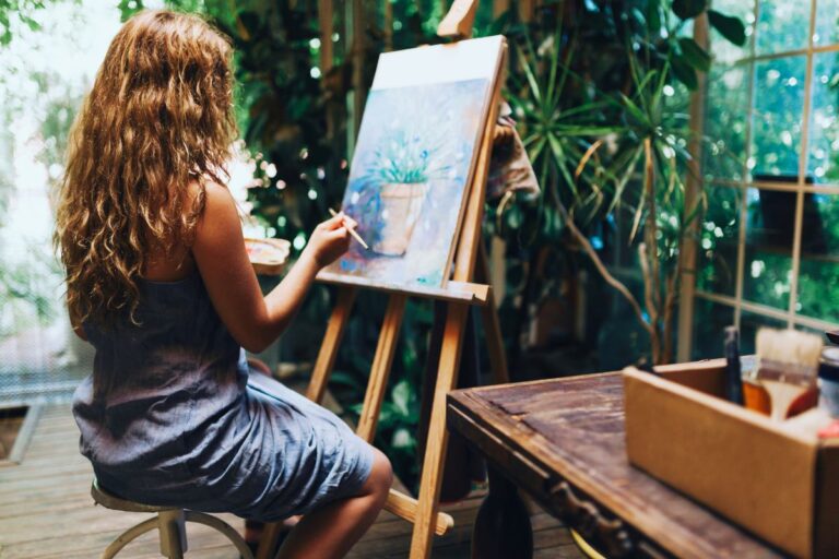 stories based on paintings and canvas by a girl