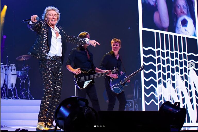 is rod stewart scottish