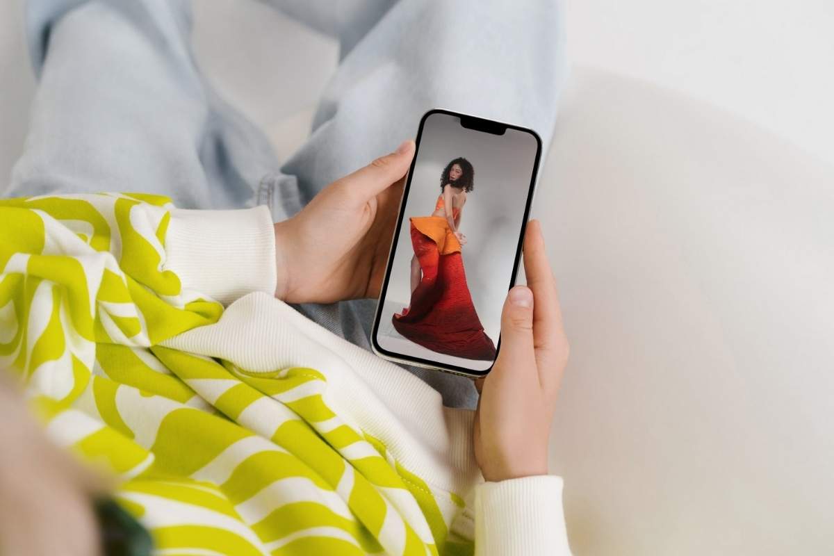 Online-Only Fashion Trends